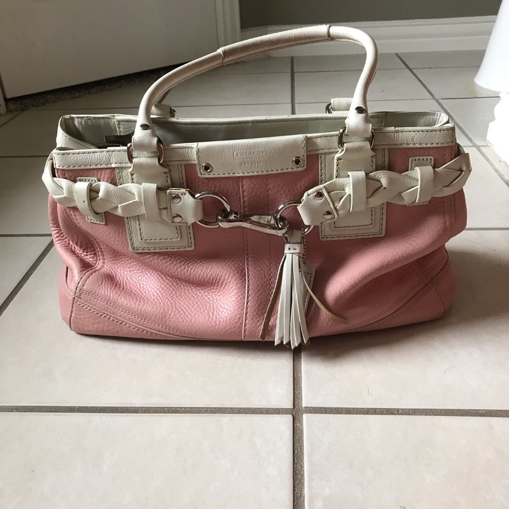Coach- Hampton pink/white tassel bag